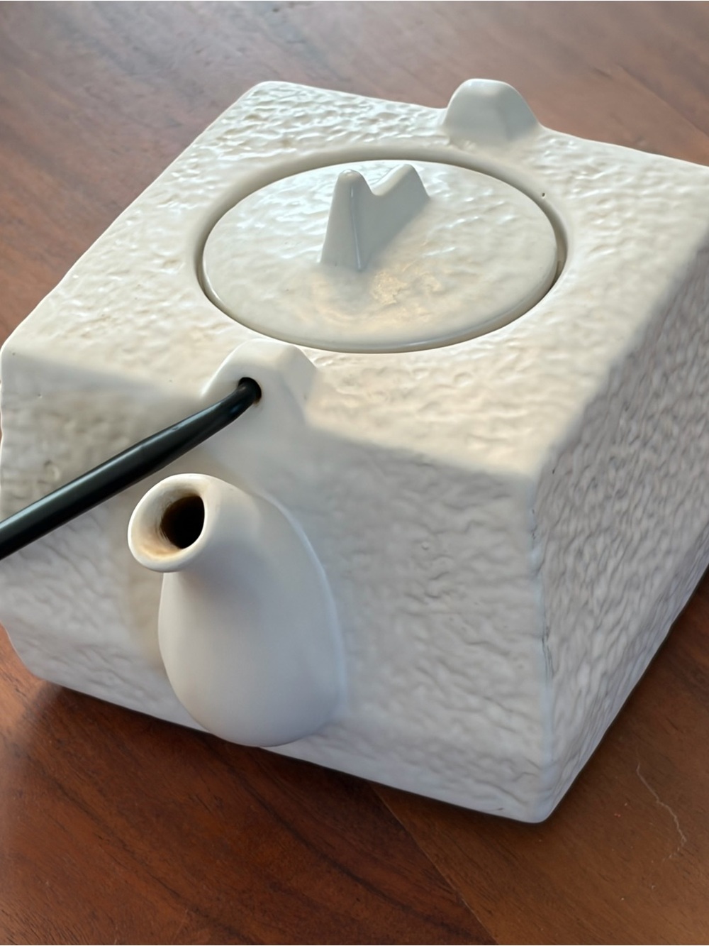 Morris Design ceramic white square teapot pebbled hammered finish black handle
